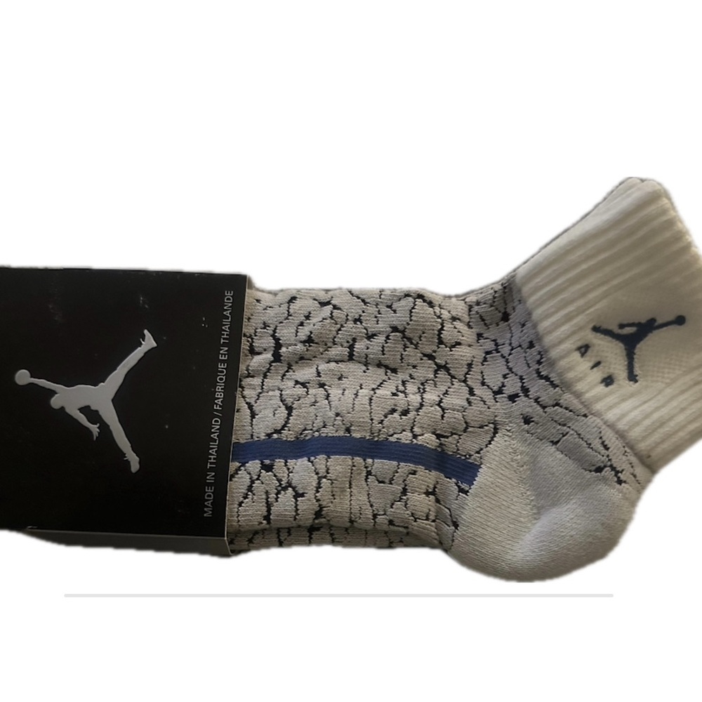 BRAND NEW W TAGS COLLECTIBLE SOCKS HARD TO FIND RARE
